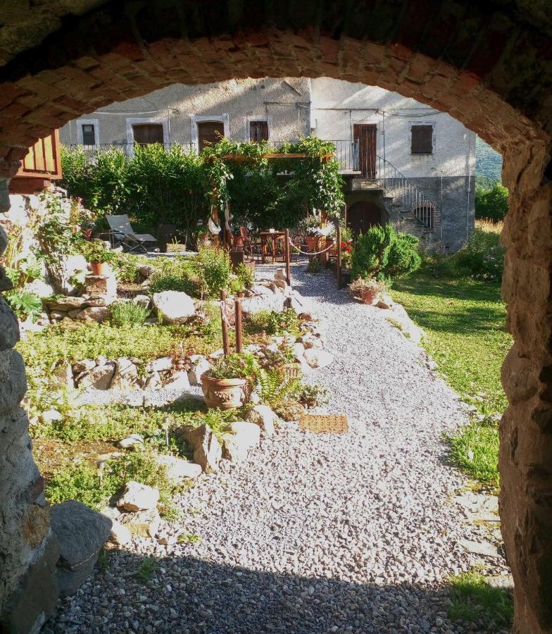B&B L'Abric - Centro Storico Di Limonetto Limone Piemonte Kültér fotó